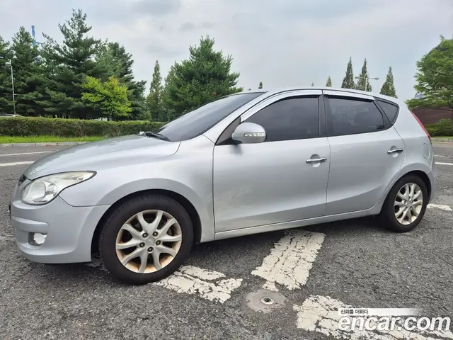 Hyundai i30 2009 1.6 автомат (гидро), миниатюра 2
