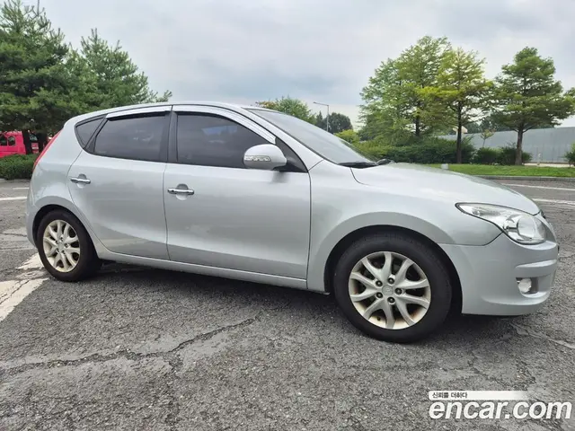 Hyundai i30 2009 1.6 автомат (гидро), миниатюра 3