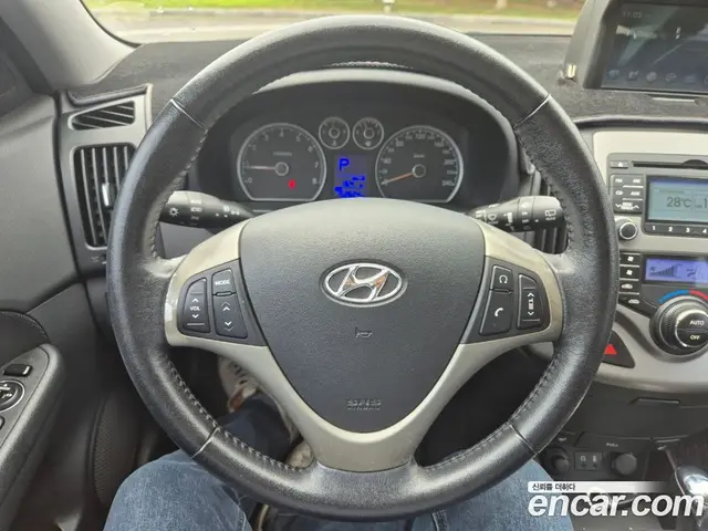 Hyundai i30 2009 1.6 автомат (гидро), миниатюра 8