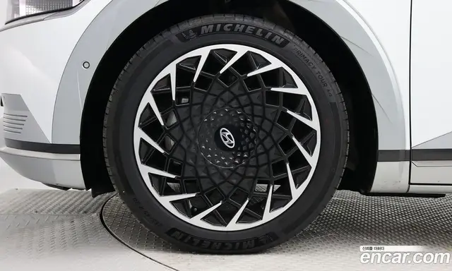 Hyundai Ioniq 5 2022 автомат (гидро), миниатюра 5