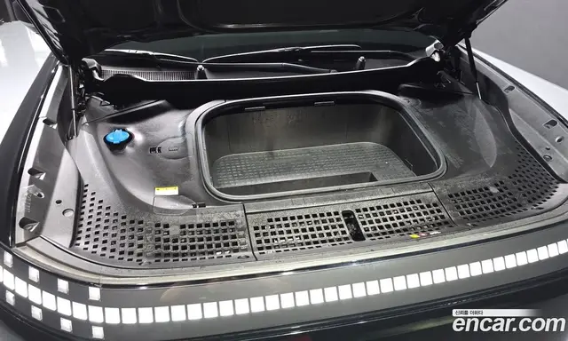 Hyundai Ioniq 9 2025 0.2 автомат (гидро), миниатюра 6
