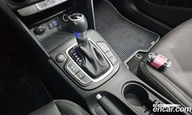 Hyundai Kona 2019 1.6 автомат (гидро), миниатюра 12