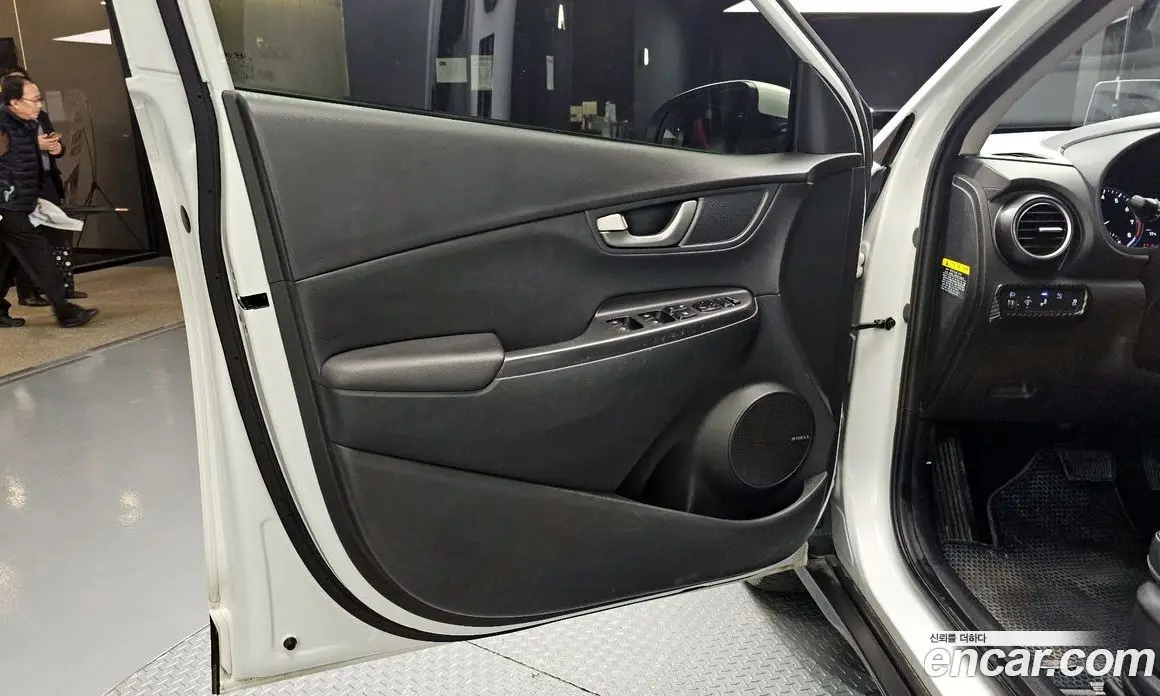 Hyundai Kona 2019 1.6 автомат (гидро), фото 14 Hyundai Kona 2019 1.6 автомат (гидро), фото 14