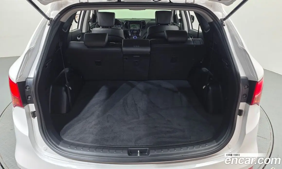 Hyundai Santa Fe 2013 2.0 автомат (гидро), фото 20 Hyundai Santa Fe 2013 2.0 автомат (гидро), фото 20