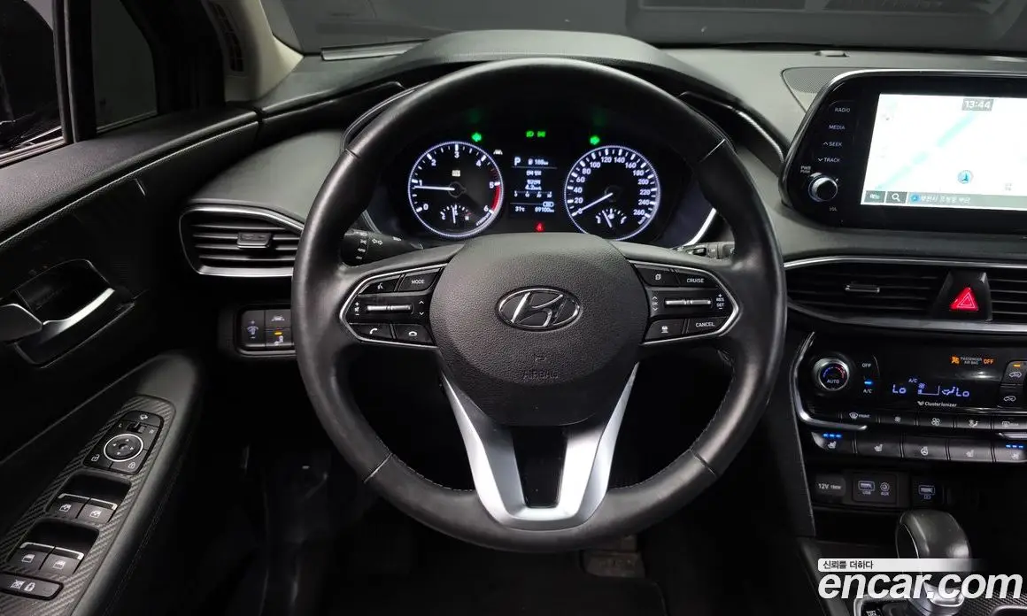 Hyundai Santa Fe 2018 2.0 автомат (гидро), фото 20