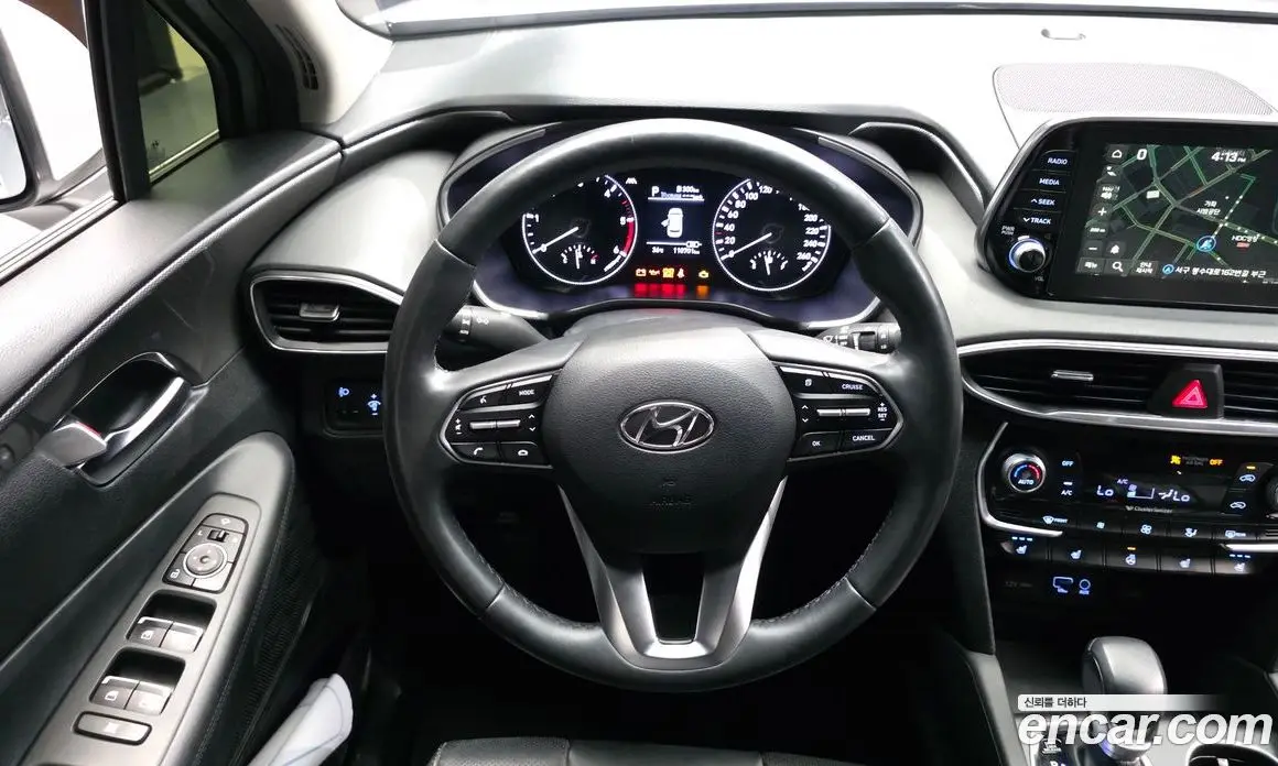 Hyundai Santa Fe 2018 2.0 автомат (гидро), фото 13
