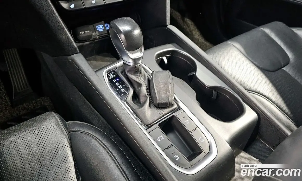 Hyundai Santa Fe 2018 2.0 автомат (гидро), фото 9