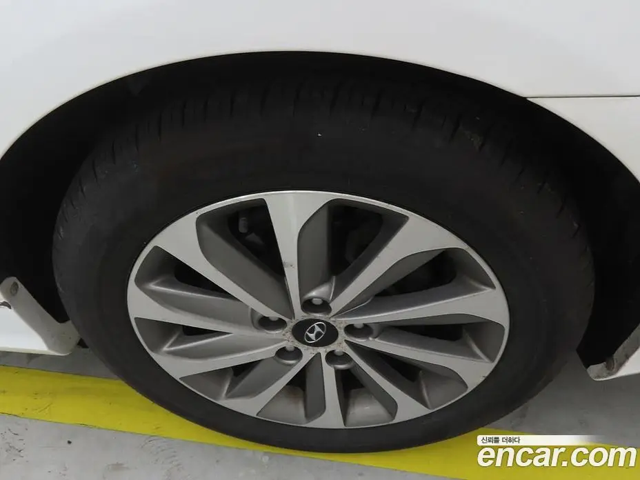 Hyundai Sonata 2013 2.0 автомат (гидро), фото 20