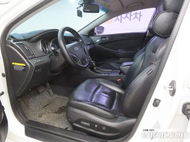 Hyundai Sonata 2013 2.0 автомат (гидро), миниатюра 5