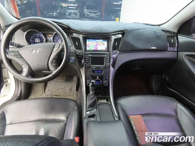 Hyundai Sonata 2013 2.0 автомат (гидро), миниатюра 7