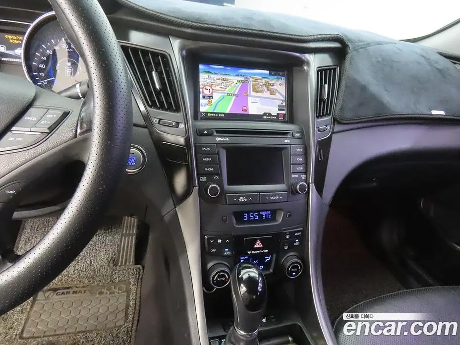 Hyundai Sonata 2013 2.0 автомат (гидро), фото 10