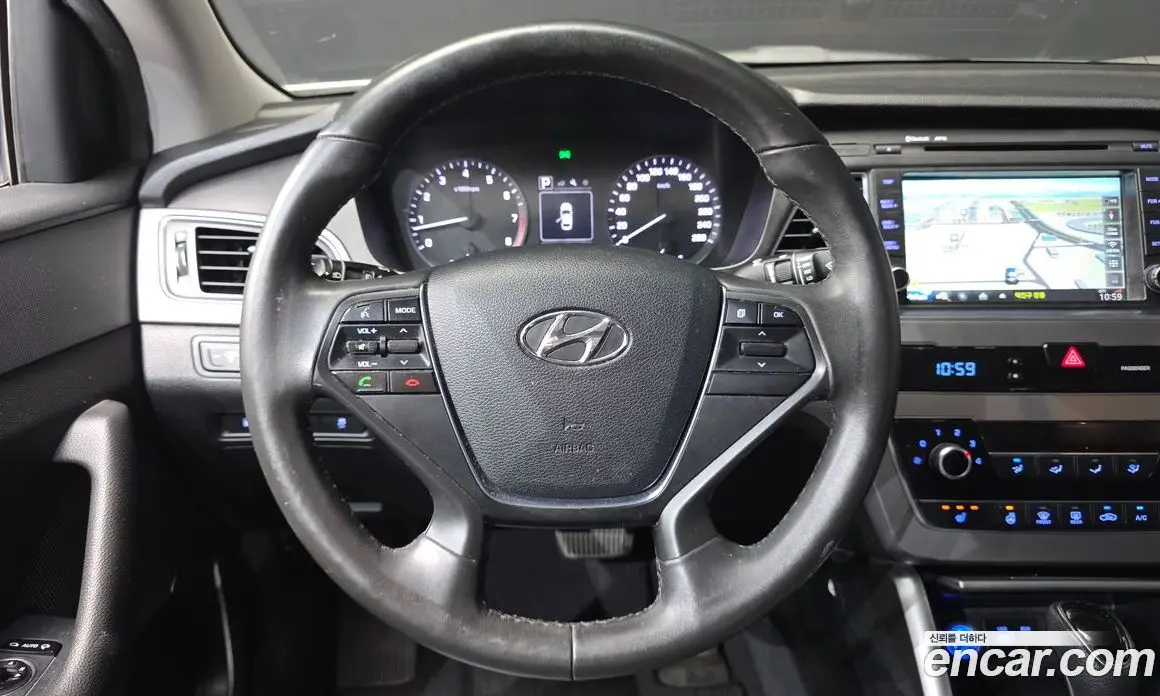 Hyundai Sonata 2016 2.0 автомат (гидро), фото 14