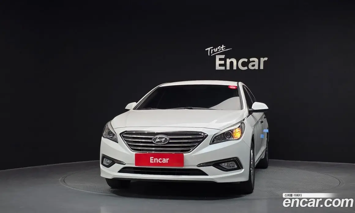 Hyundai Sonata 2016 2.0 автомат (гидро), фото 3