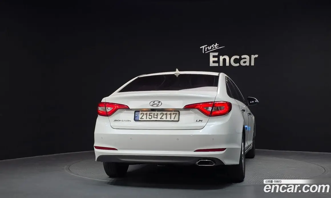 Hyundai Sonata 2016 2.0 автомат (гидро), фото 4