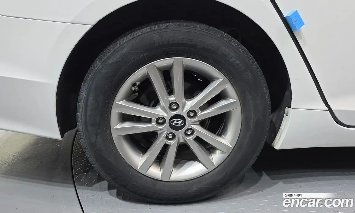 Hyundai Sonata 2016 2.0 автомат (гидро), фото 5