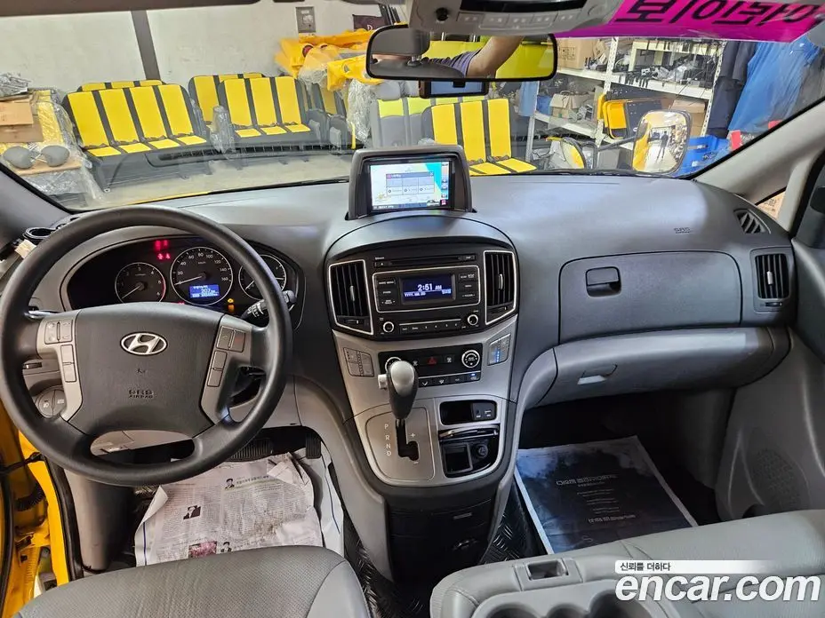Hyundai Starex 2016 2.5 автомат (гидро), фото 13