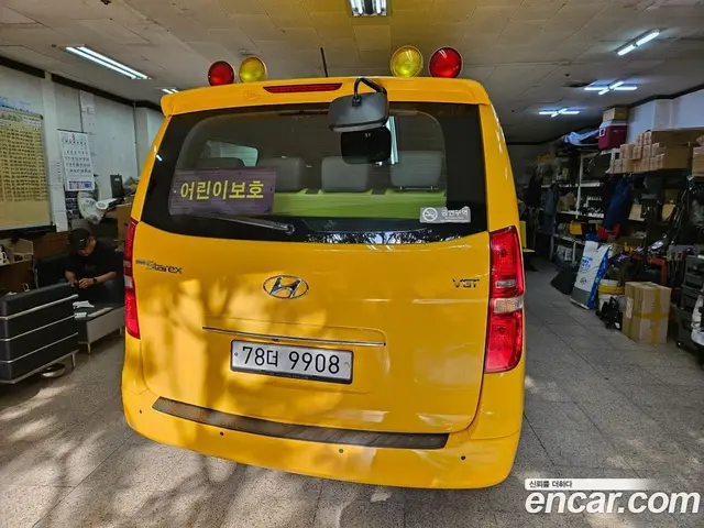 Hyundai Starex 2016 2.5 автомат (гидро), миниатюра 4