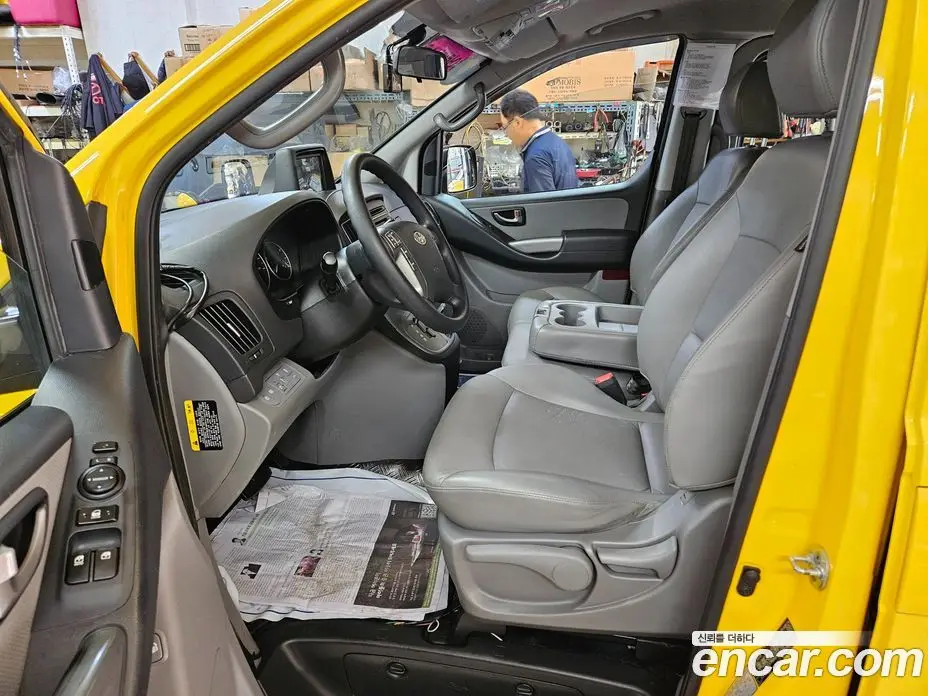 Hyundai Starex 2016 2.5 автомат (гидро), фото 8