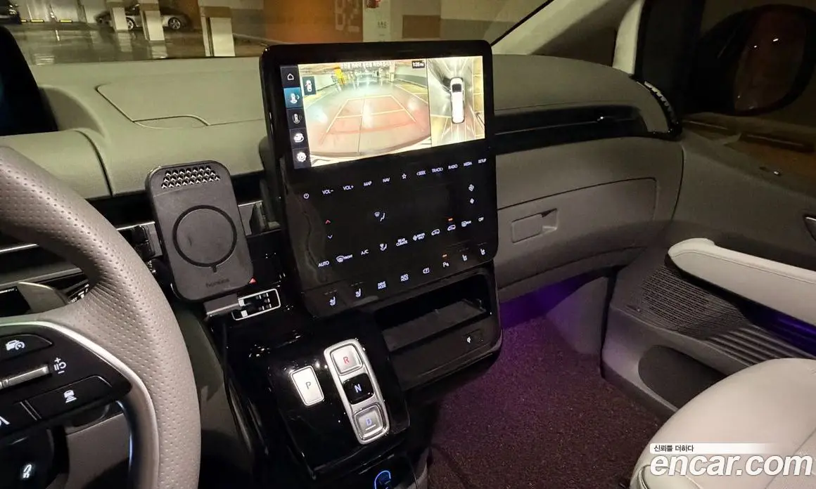 Hyundai Staria 2024 1.6 автомат (гидро), фото 18