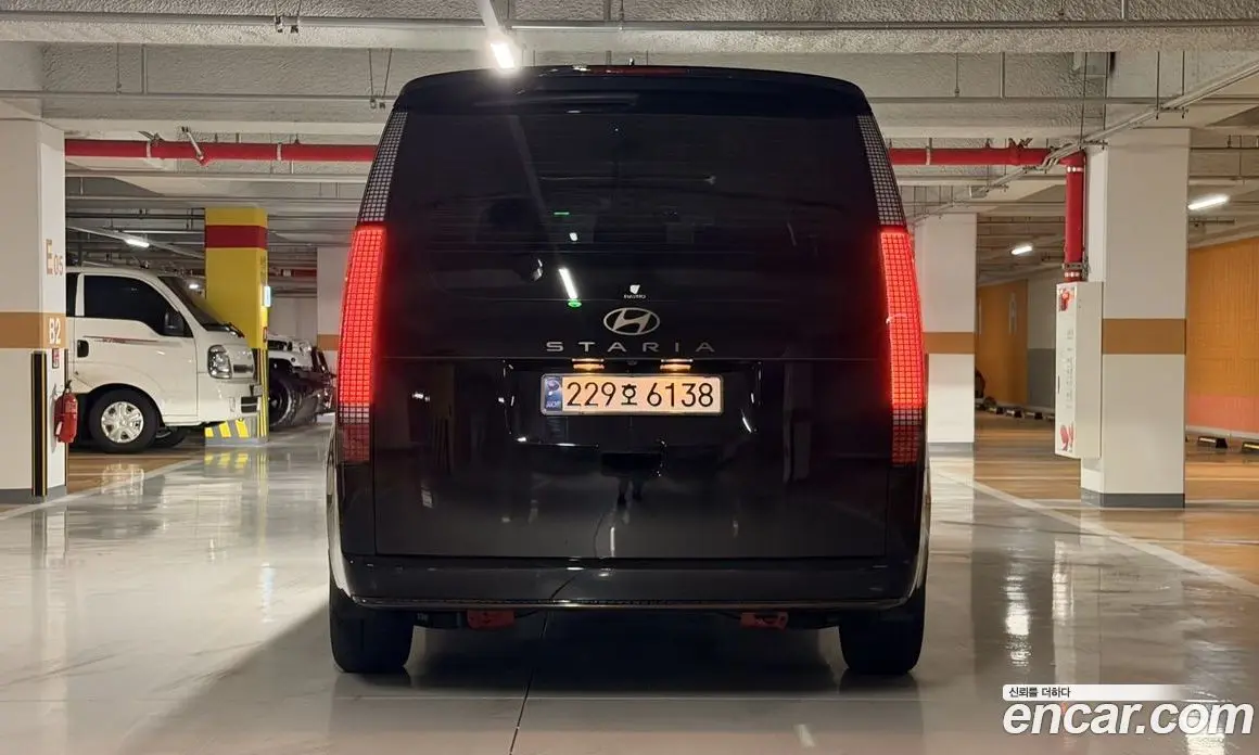 Hyundai Staria 2024 1.6 автомат (гидро), фото 5