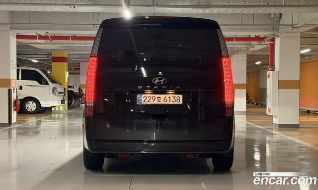 Hyundai Staria 2024 1.6 автомат (гидро), миниатюра 5