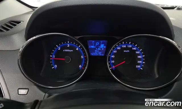 Hyundai Tucson 2013 2.0 автомат (гидро), миниатюра 8