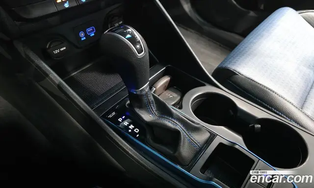Hyundai Tucson 2015 1.7 автомат (гидро), миниатюра 12