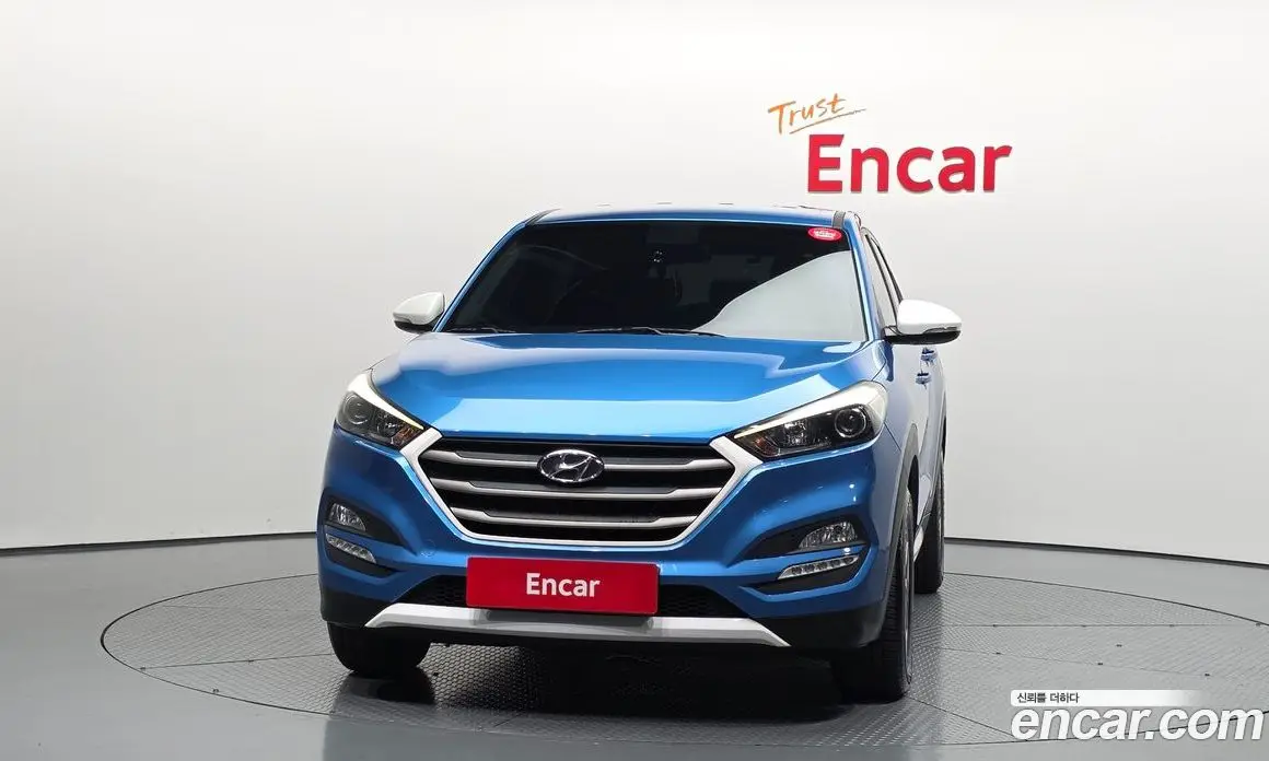 Hyundai Tucson 2015 1.7 автомат (гидро), фото 3 Hyundai Tucson 2015 1.7 автомат (гидро), фото 3