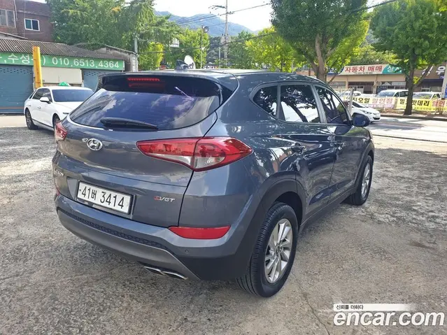 Hyundai Tucson 2015 2.0 автомат (гидро), миниатюра 9