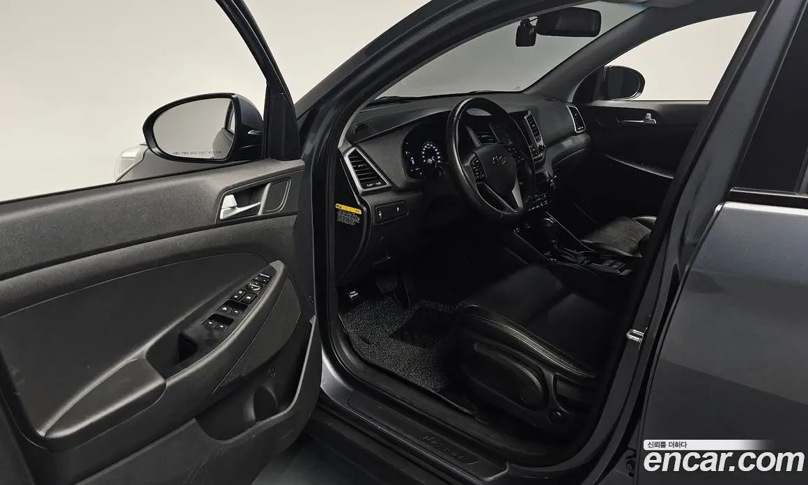 Hyundai Tucson 2017 1.7 автомат (гидро), фото 12