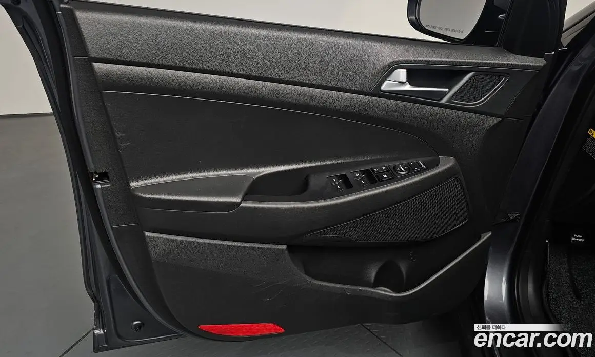 Hyundai Tucson 2017 1.7 автомат (гидро), фото 13