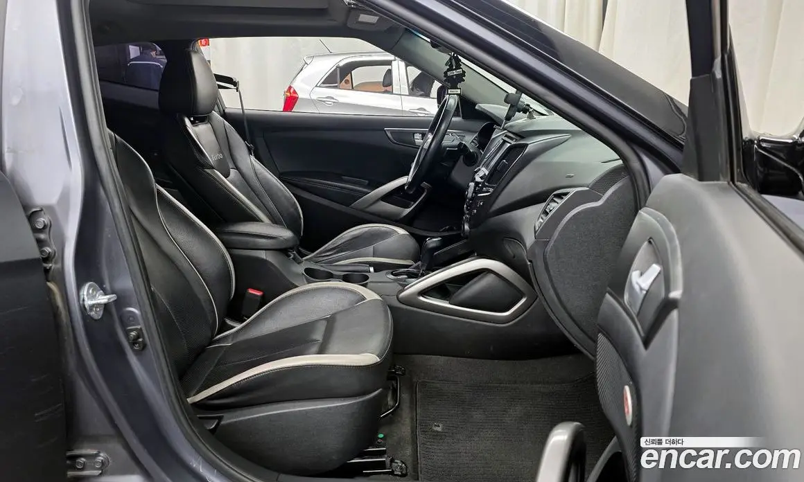 Hyundai Veloster 2013 1.6 автомат (гидро), фото 11