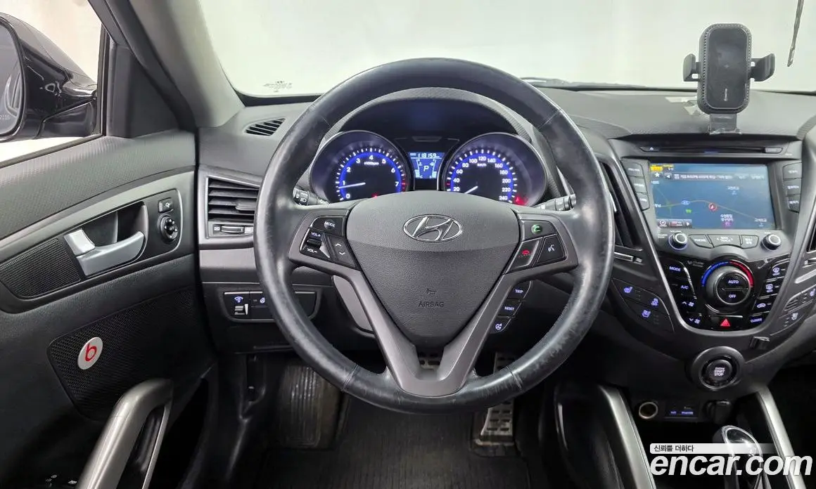 Hyundai Veloster 2013 1.6 автомат (гидро), фото 13