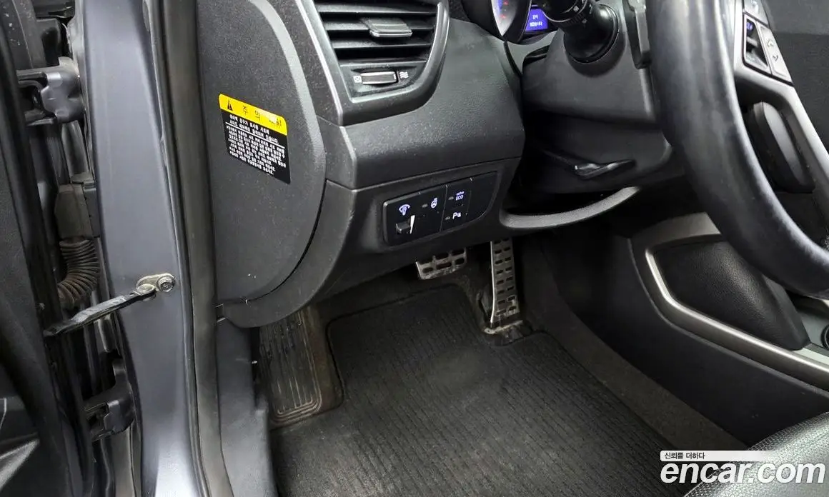 Hyundai Veloster 2013 1.6 автомат (гидро), фото 17