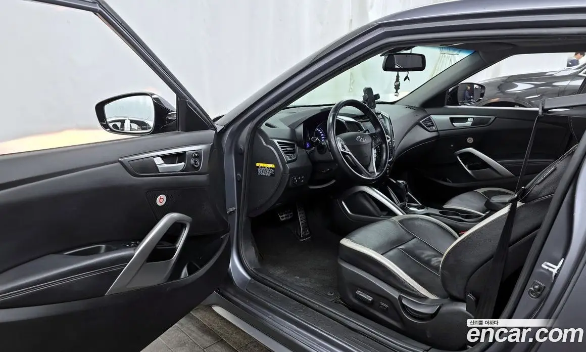 Hyundai Veloster 2013 1.6 автомат (гидро), фото 10