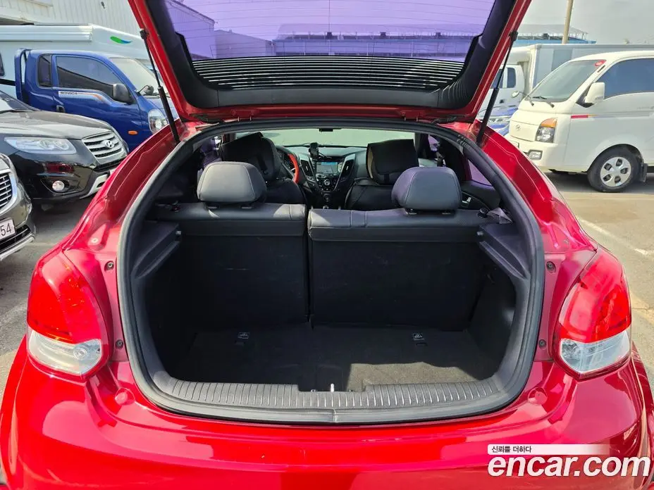 Hyundai Veloster 2013 1.6 автомат (гидро), фото 17