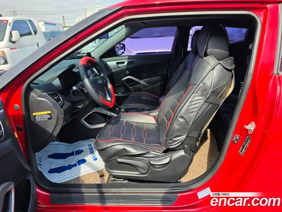 Hyundai Veloster 2013 1.6 автомат (гидро), фото 6