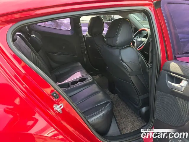 Hyundai Veloster 2013 1.6 автомат (гидро), миниатюра 8