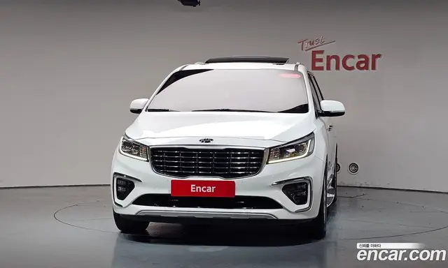 Kia Carnival 2018 2.2 автомат (гидро), миниатюра 2 Kia Carnival 2018 2.2 автомат (гидро), миниатюра 2