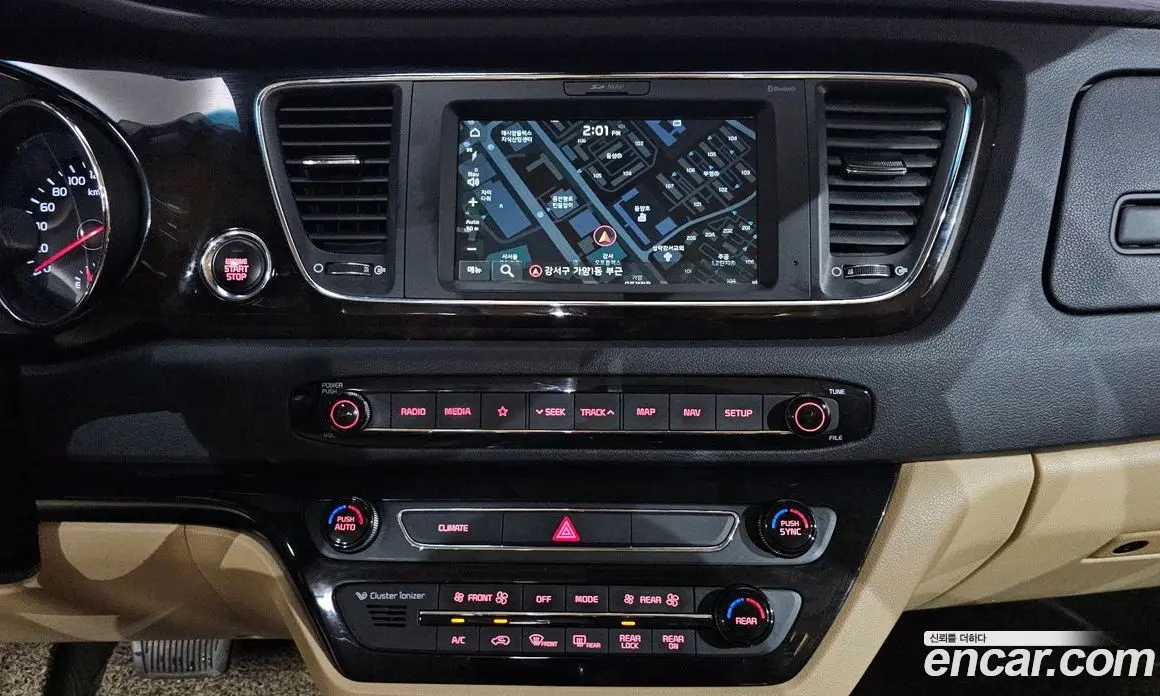 Kia Carnival 2018 2.2 автомат (гидро), фото 19 Kia Carnival 2018 2.2 автомат (гидро), фото 19