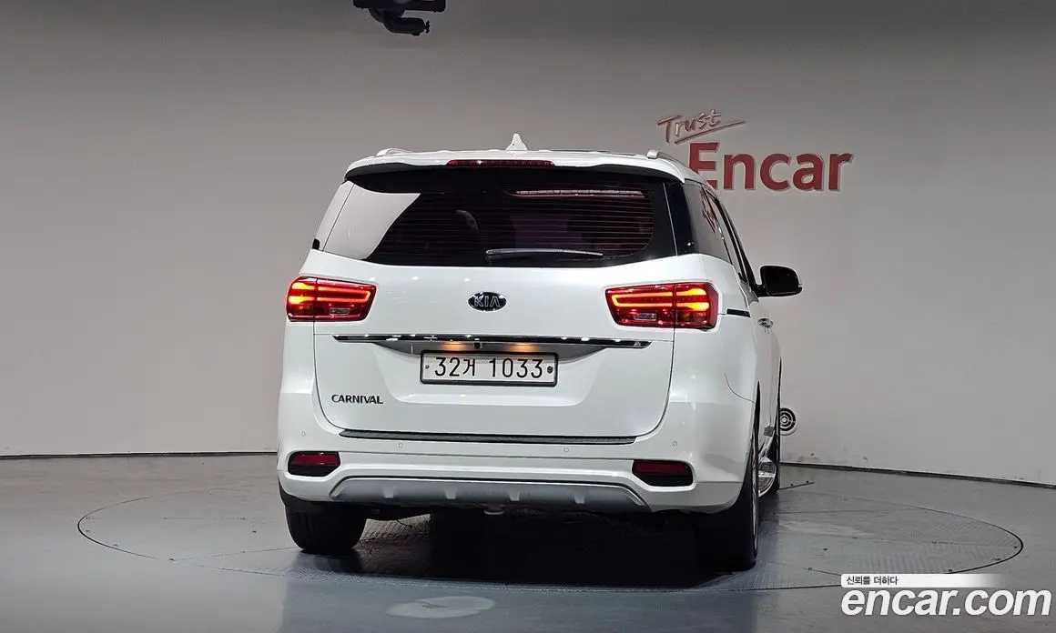 Kia Carnival 2018 2.2 автомат (гидро), фото 3 Kia Carnival 2018 2.2 автомат (гидро), фото 3