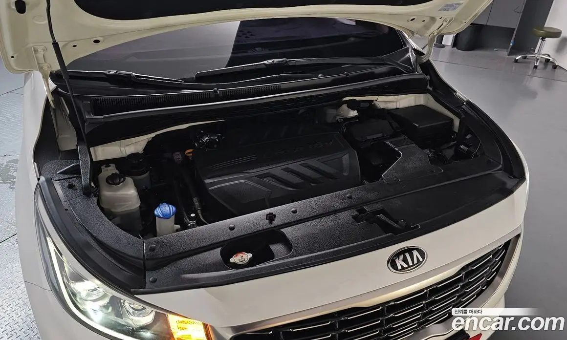 Kia Carnival 2018 2.2 автомат (гидро), фото 5 Kia Carnival 2018 2.2 автомат (гидро), фото 5