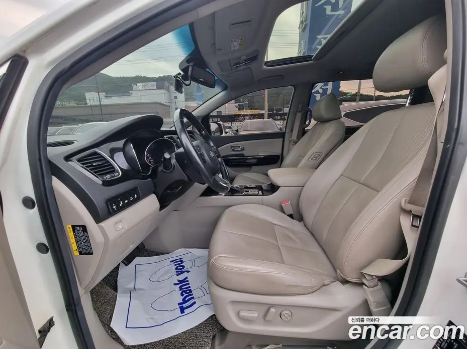Kia Carnival 2018 2.2 автомат (гидро), фото 13