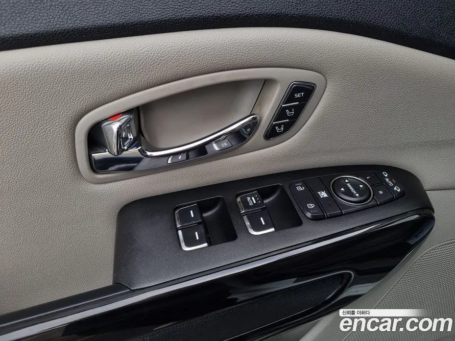 Kia Carnival 2018 2.2 автомат (гидро), фото 15