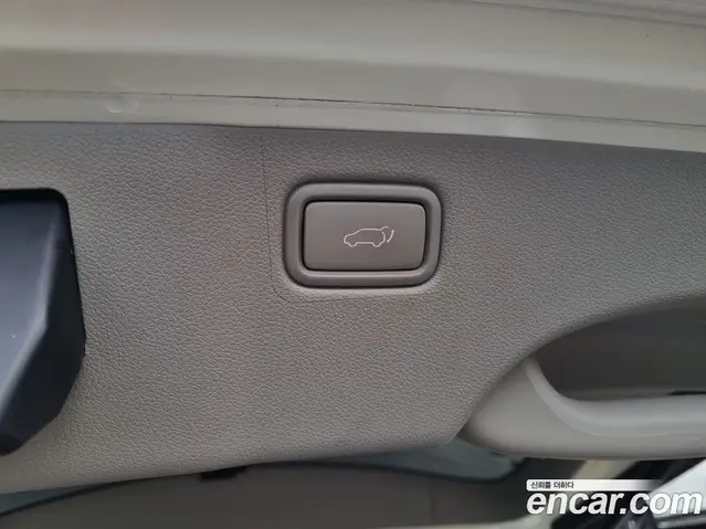 Kia Carnival 2018 2.2 автомат (гидро), миниатюра 10