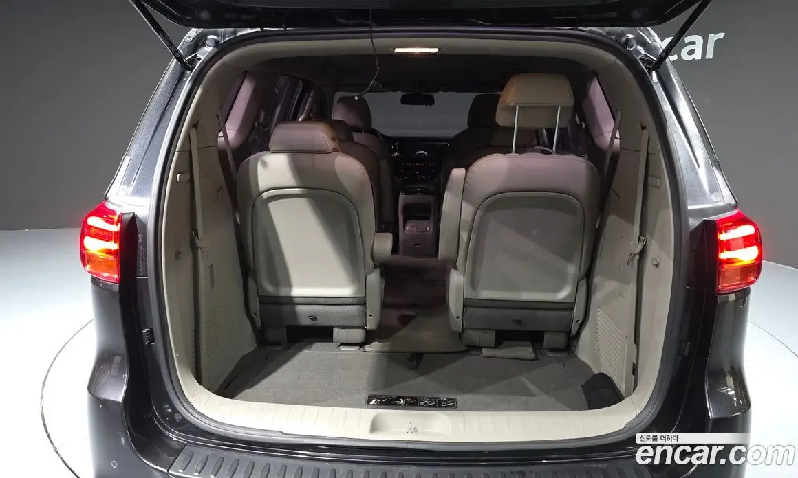 Kia Carnival 2020 3.3 автомат (гидро), фото 20 Kia Carnival 2020 3.3 автомат (гидро), фото 20