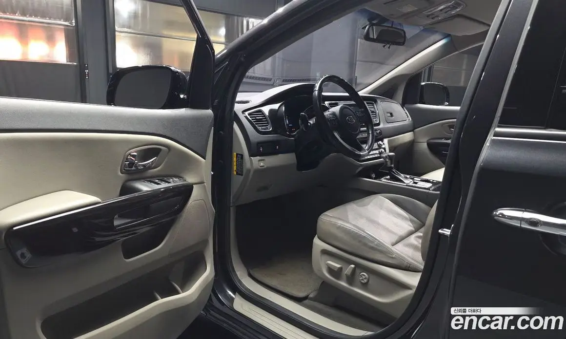 Kia Carnival 2020 3.3 автомат (гидро), фото 10 Kia Carnival 2020 3.3 автомат (гидро), фото 10