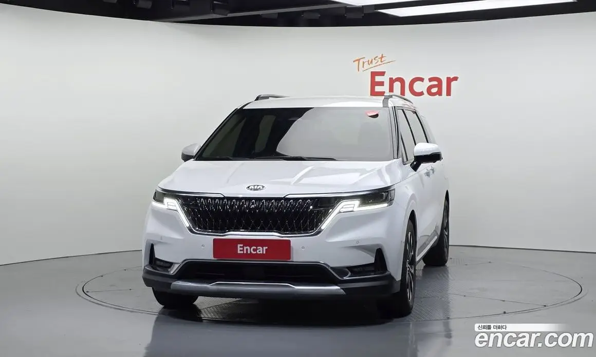 Kia Carnival 2021 2.2 автомат (гидро), фото 3 Kia Carnival 2021 2.2 автомат (гидро), фото 3