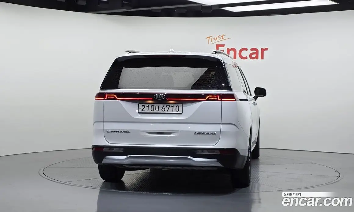 Kia Carnival 2021 2.2 автомат (гидро), фото 4 Kia Carnival 2021 2.2 автомат (гидро), фото 4