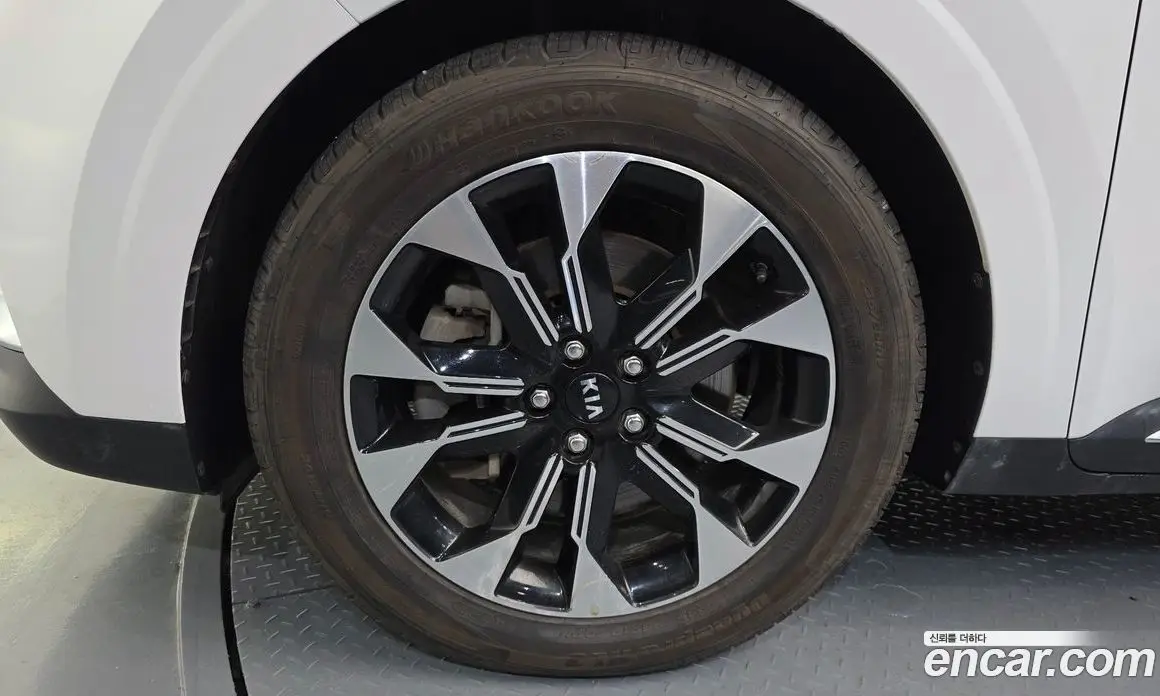Kia Carnival 2021 2.2 автомат (гидро), фото 5 Kia Carnival 2021 2.2 автомат (гидро), фото 5